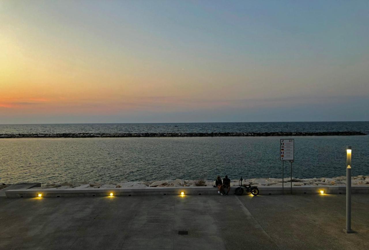 Sunny Beach Μπάρι Εξωτερικό φωτογραφία